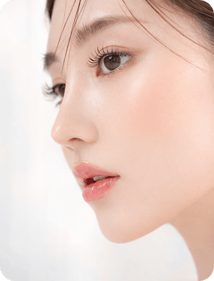 Woman with smooth skin and defined facial contour representing Lijin Clinic contouring treatment