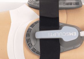 Emsculpt NEO abdomen treatment applicator at Lijin Clinic
